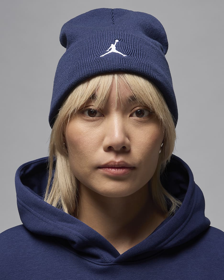 Jordan Peak Satin Lined Beanie. Nike AU